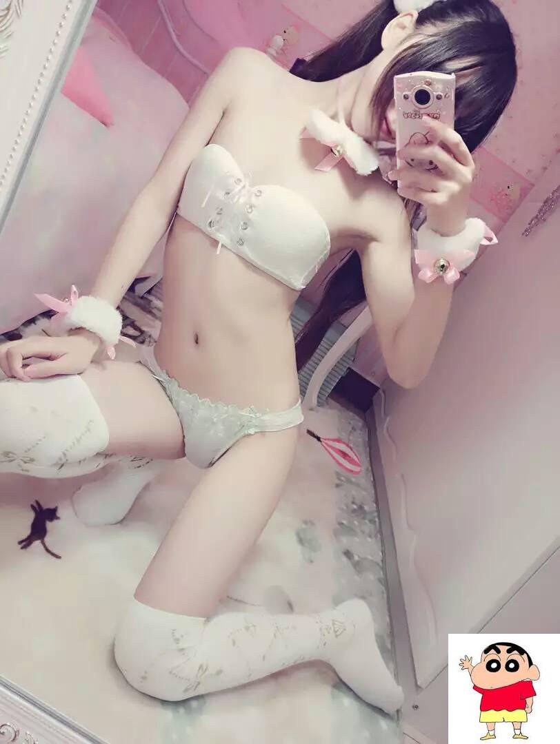 夏目七优 - Cute loli girl selfie photo set (22P)
